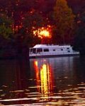HouseBoat2.jpg