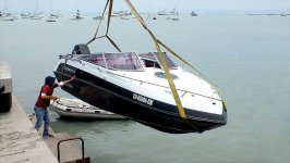 09-Four Winns 210.JPG