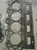 Old head gasket water fricksion removes the plastic silicone 290.jpg