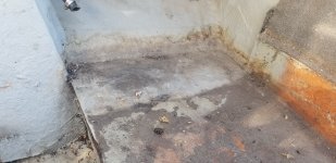 transom port rear corner.jpg