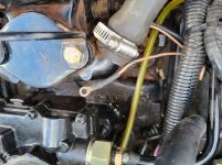 loose wire on engine.jpg