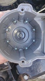 dirty distributor cap.jpg
