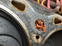 Silicon Head Bolt Threads.jpg