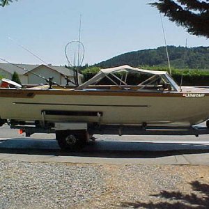 MVC 013S  Just can not say enough about how nice this boat is Looks and ability.