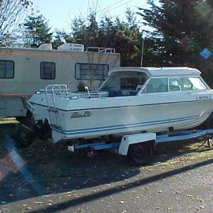 MVC 012S  best boat trolling for kings an halabut in the Pacific Ocean.  120 IO  merc   35-40 top, loaded ,at 4400 rpm