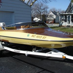 The '79 Glastron GT-150 my son gave me for my birthday July 2009. The motor is a '74 Evinrude 85 (w/o power trim).