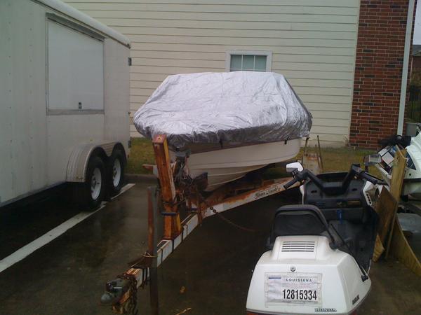 068
finally got a boat cover. $24 at gaunder mountain!!
yea thats my bike in the pic