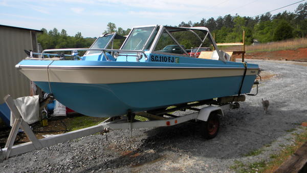 1972 Fabuglas Trident 154 Mark II - Port forward