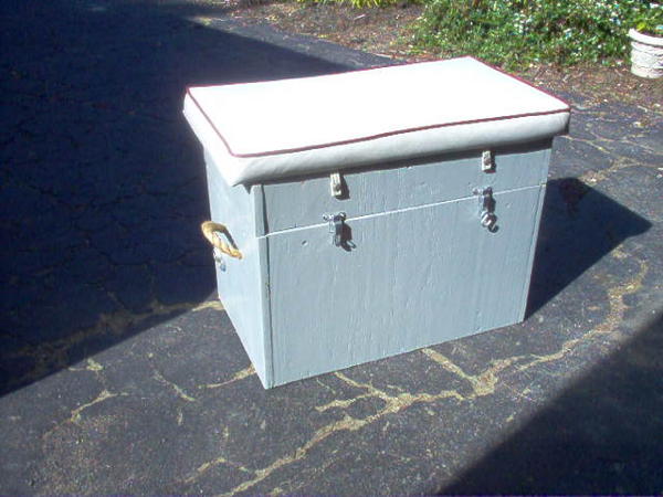 galley box stove with cushion