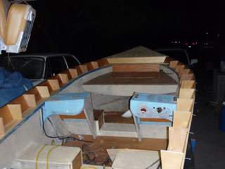 gunwale supports in place....side loads against the plywood will be transferred to top of alum gunwale