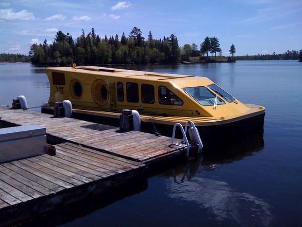 Hovercraft was at the marina near Kenora. I would like a ride on that. Looks fast.