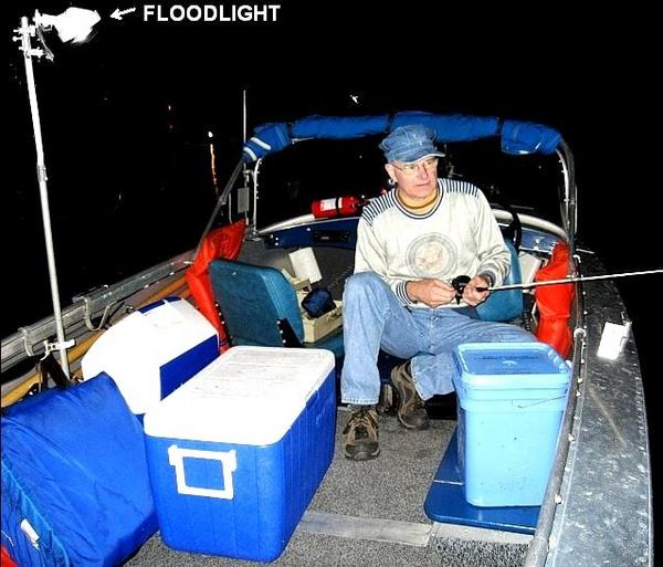 nightfishing in boat