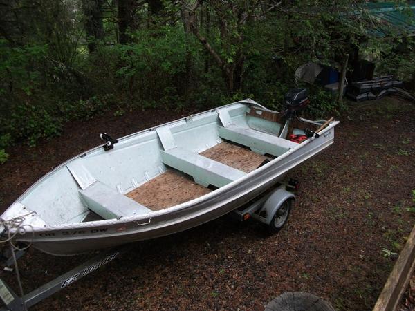 This is my old fishing buddy, 14ft. Valco with 8hp Johnson.  Sold it shortly after the purchase of the Starcraft.  The "CFO" really liked that!