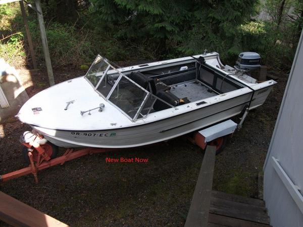 This is the 1970 Starcraft Jupiter I recently purchased.  While it's a fine closed bow boat, I propose to turn it into an open boat.